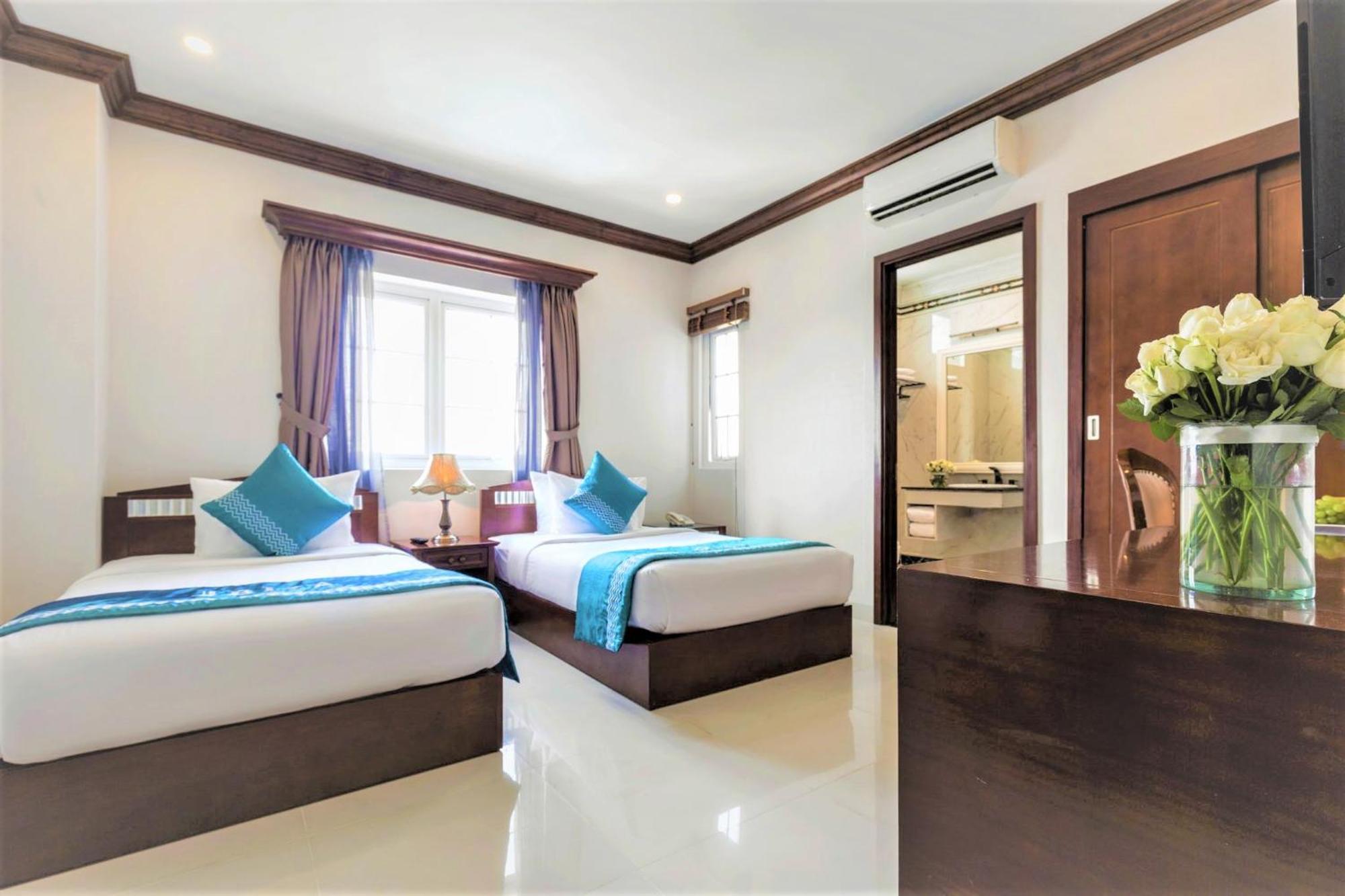 Ibiza Riverfront Da Nang Hotel Powered By Aston Exterior photo