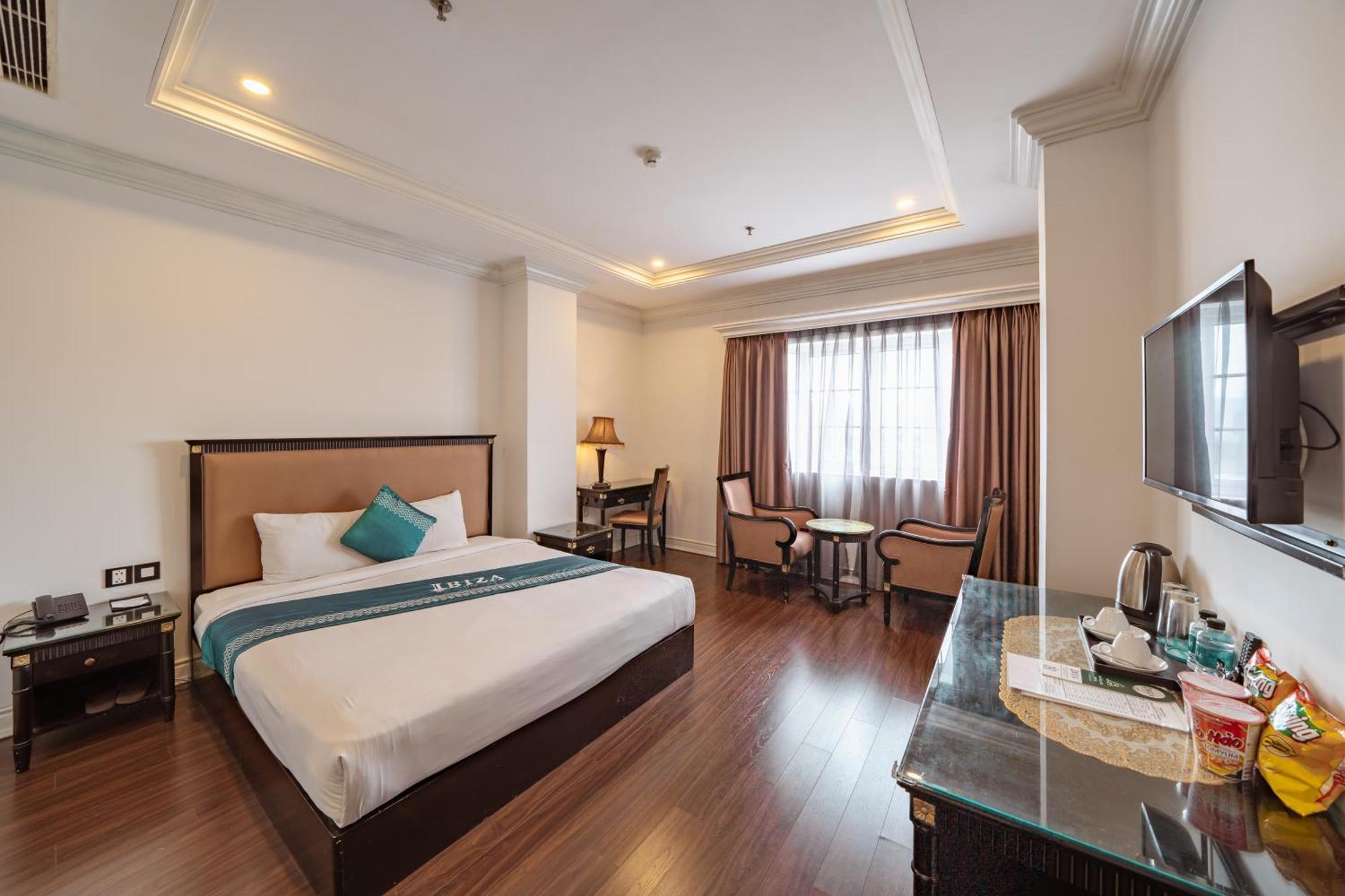 Ibiza Riverfront Da Nang Hotel Powered By Aston Exterior photo